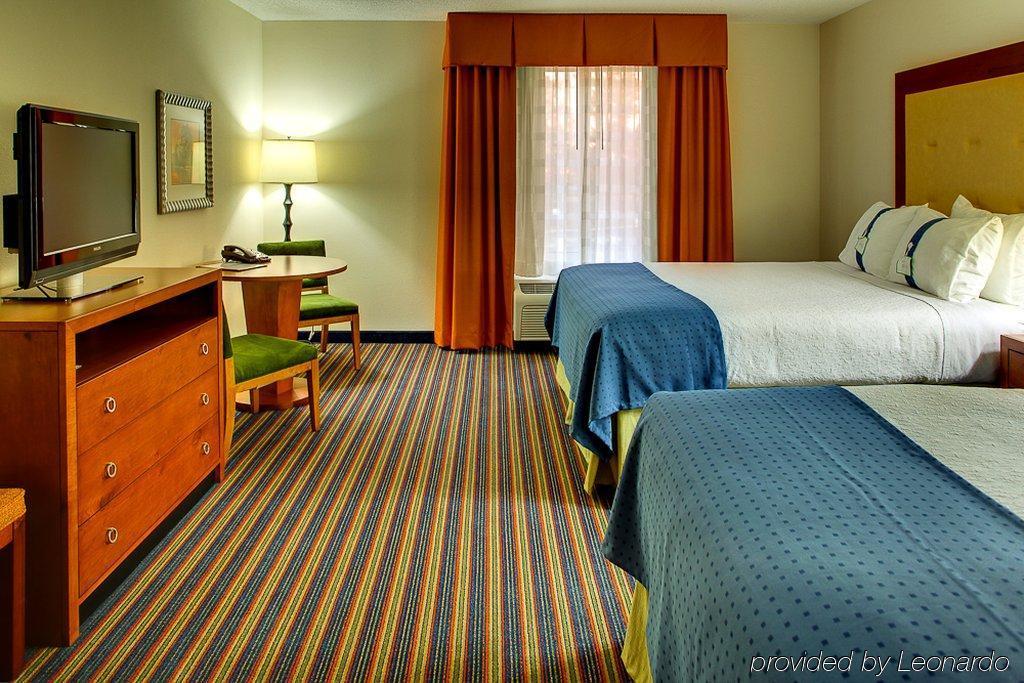 Delta Hotels By Marriott קולוניאל הייטס חדר תמונה